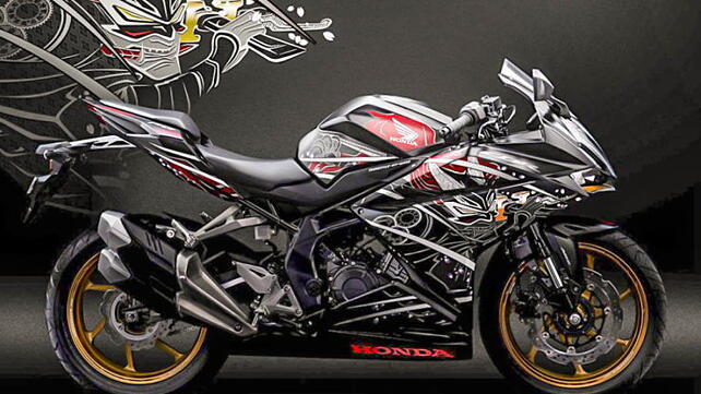 Honda CBR300R Right Side