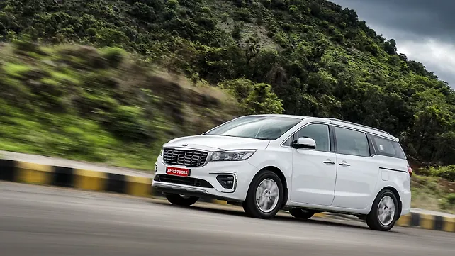 Kia Carnival real-world fuel efficiency figures revealed - CarWale