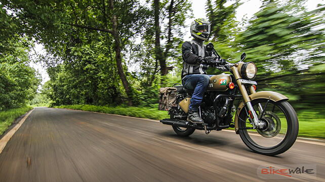 Royal Enfield Classic 350 Action