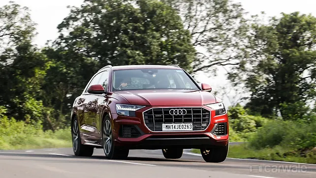 Audi Q8 [2020-2024] Right Front Three Quarter