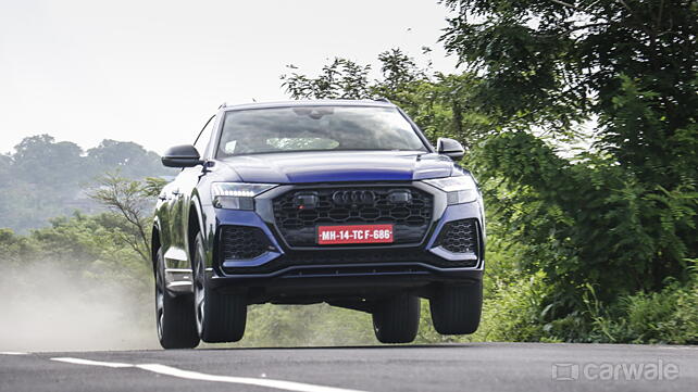 Audi RS Q8 Price - Images, Colours & Reviews - CarWale