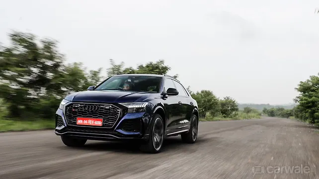 Audi RS Q8 [2020-2025] Right Front Three Quarter