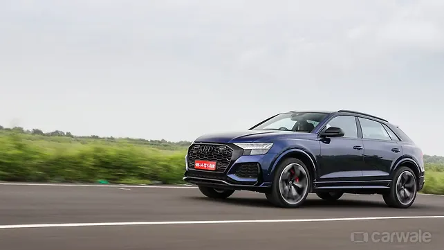 Audi RS Q8 [2020-2025] Right Front Three Quarter