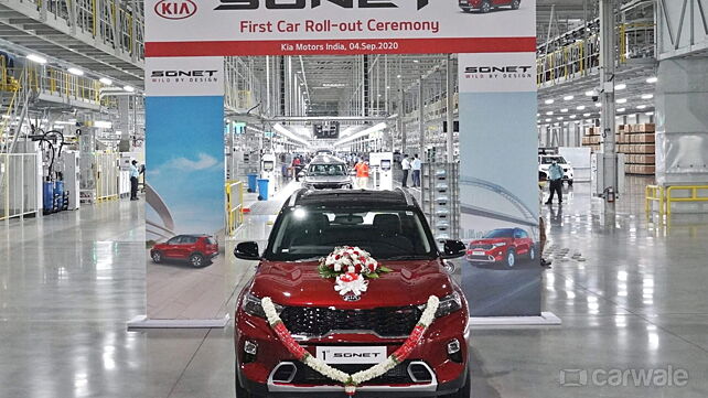 Kia Sonet production begins; first car rolls out from Anantapur Plant