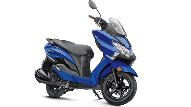 Vespa SXL 125 Front Right Three-Quarter