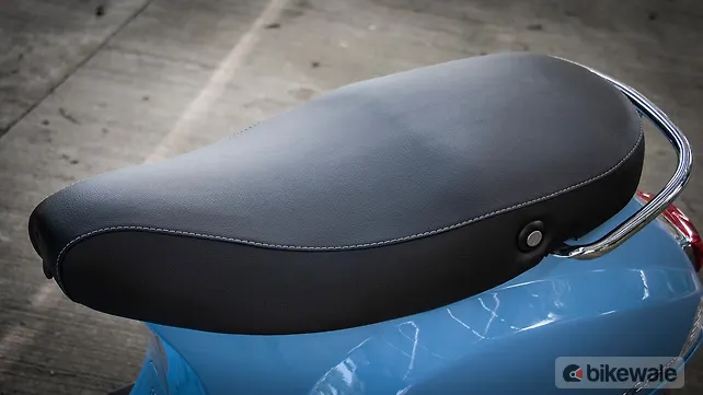 Vespa SXL 150 Seat