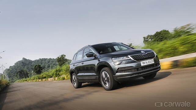 Skoda Karoq Price - Images, Colors & Reviews - CarWale