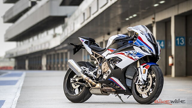 BMW Motorrad working on active aerodynamics package
