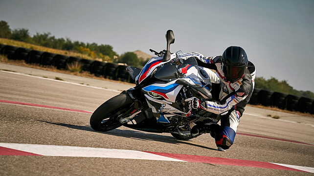 BMW M1000RR Homologation Special: Image Gallery