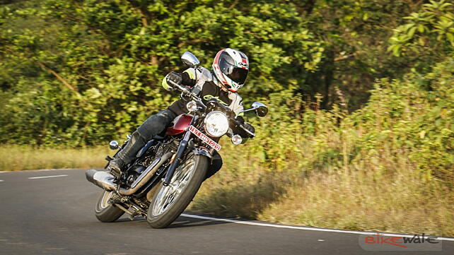 Benelli Imperiale 400 action