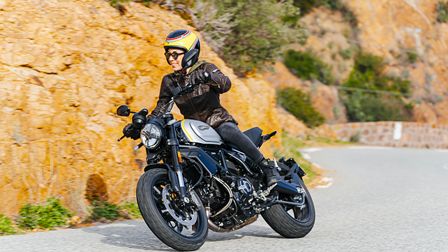 Ducati Scrambler 1100 Action