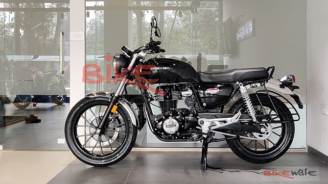 Honda H’ness CB 350 starts reaching showrooms in India - BikeWale