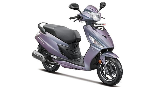 Hero Maestro Edge 125 Right Front Three Quarter