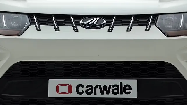 Mahindra's 'Service on Wheels' initiative gathers 450 vehicles in one year Mahindra's 'Service on Wheels' initiative gathers 450 vehicles in one year