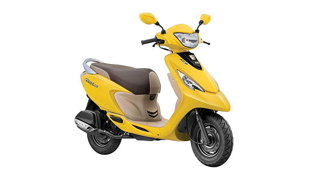 TVS Jupiter Right Front Three Quarter