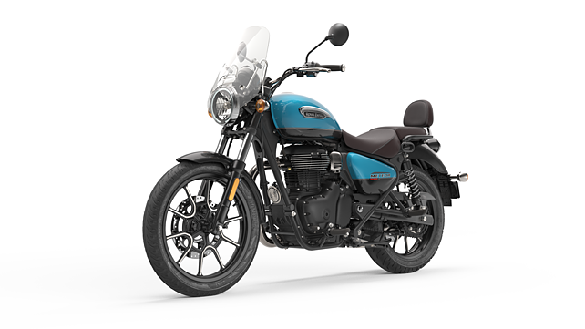 Royal Enfield Meteor 350 Left Front Three Quarter