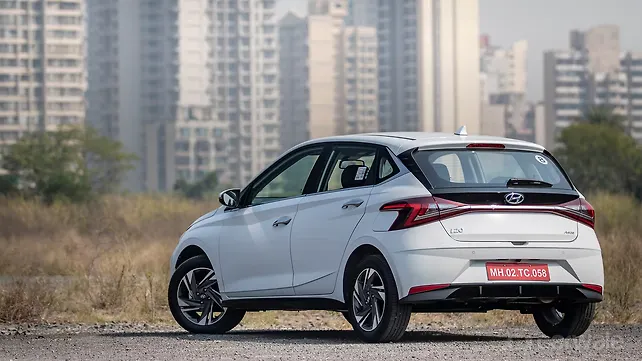 Hyundai i20 Diesel Manual First Drive Review - CarWale