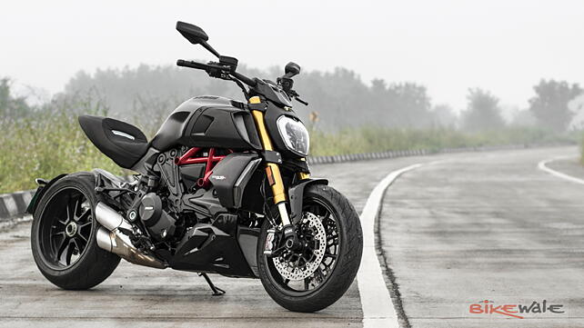 Ducati Diavel 1260 Right Front Three Quarter