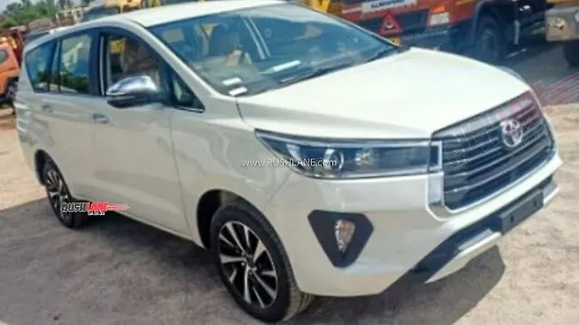 Toyota Innova Crysta facelift spotted at dealer stockyards ahead of official launch Toyota Innova Crysta facelift spotted at dealer stockyards ahead of official launch