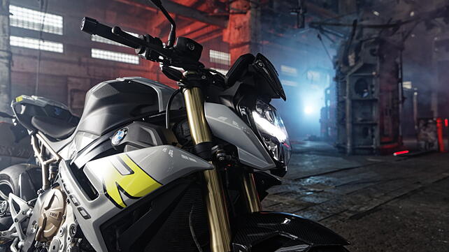 BMW S 1000 R Left Side View