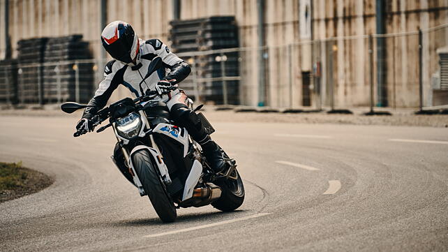 BMW S 1000 R Right Side View