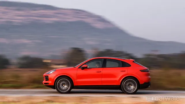 Porsche Cayenne Coupe Right Side View