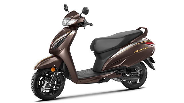 Honda Activa 6G Left Front Three Quarter