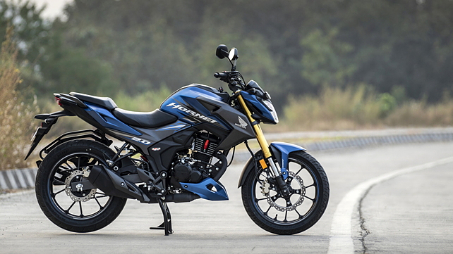 Images of Honda Hornet 2.0 | Photos of Hornet 2.0 - BikeWale