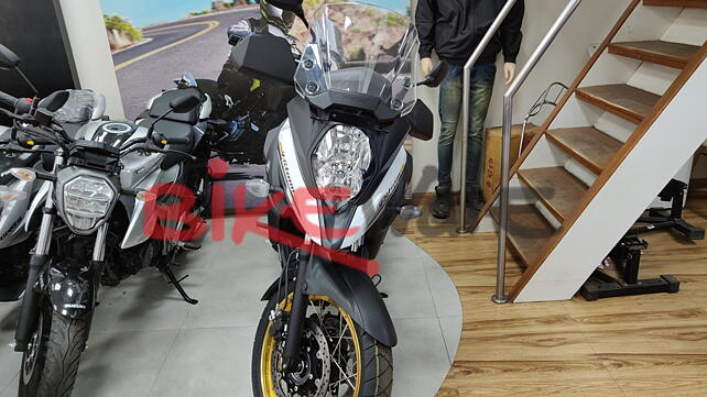 Suzuki V-Strom 650 XT Front View