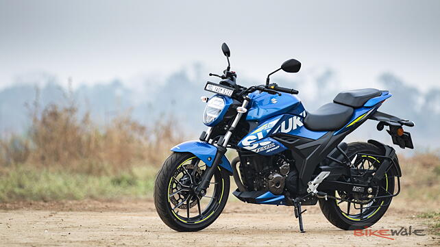 Suzuki Gixxer 250 Left Front Three Quarter