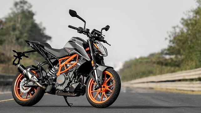 KTM 125 Duke 390 Duke