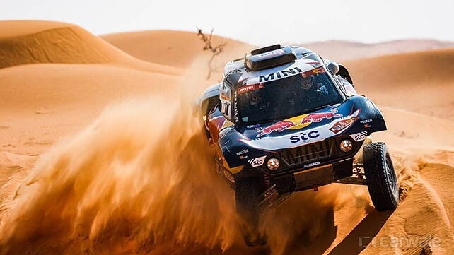 Dakar 2021: Carlos Sainz bags Stage 6 win, Peterhansel maintains his lead