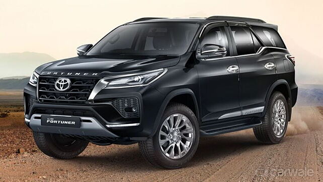 2021 Toyota Fortuner accessories detailed