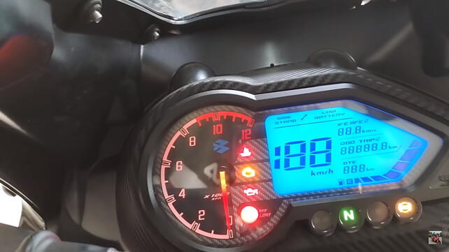 Bajaj Pulsar 220F Instrument Cluster