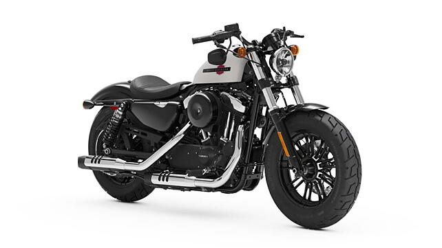 Harley-Davidson Forty Eight Right Front Three Quarter