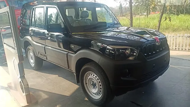 महिंद्रा स्कॉर्पियो S3+ वेरीएंट डीलरशिप्स पर पहुंची महिंद्रा स्कॉर्पियो S3+ वेरीएंट डीलरशिप्स पर पहुंची
