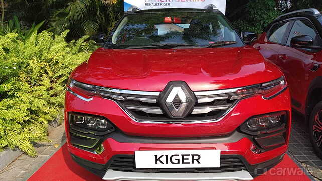 Renault Kiger with accessories - Now in pictures