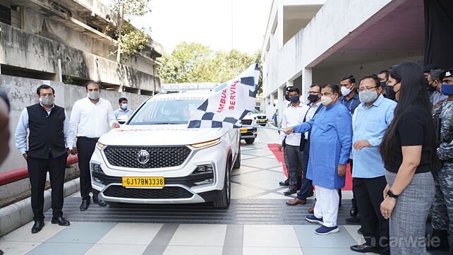 MG Motor India donates five Hector ambulances to Nangia Specialty Hospital in Nagpur