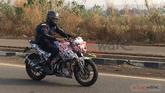 Check out more spy shots of Bajaj Pulsar 250!