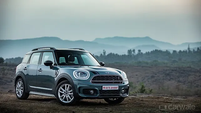 Mini Countryman Right Front Three Quarter