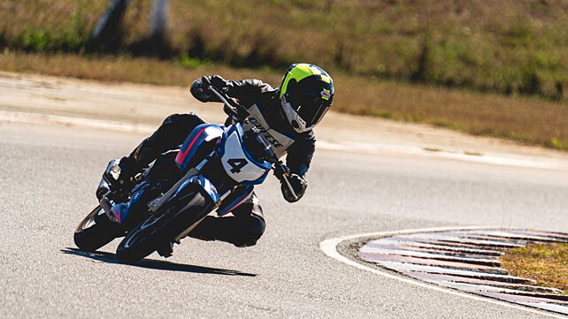Blog: Indimotard Track Riding School with the TVS Apache RTR 200 4V