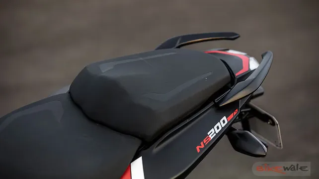 Bajaj Pulsar NS200 Seat