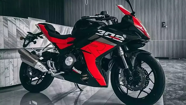 2021 Benelli 302R starts arriving at showrooms in China