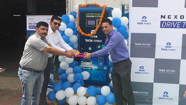 टाटा मोटर्स और टाटा पावर ने मिलकर भुवनेश्‍वर, कटक व जयपुर में स्‍थापित किया हाई-स्‍पीड इलेक्‍ट्र‍िक वीइकल चार्जिंग स्‍टेशन्स