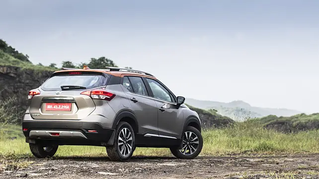Nissan Kicks Right Rear Three Quarter Nissan Kicks Right Rear Three Quarter