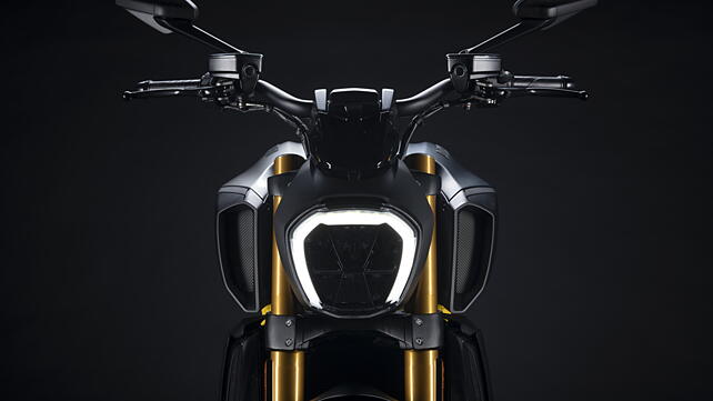 Ducati Diavel 1260 Front View