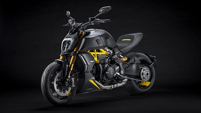 Ducati Diavel 1260 Left Front Three Quarter