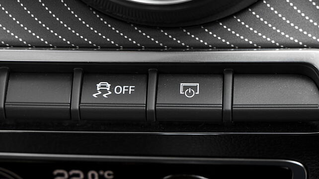 Audi Q2 ESP Button