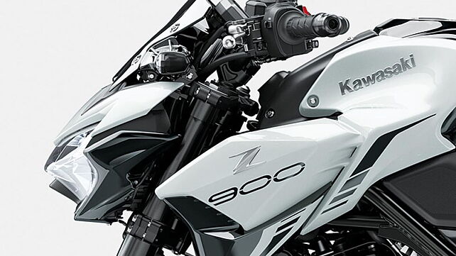 2022 Kawasaki Z900: Image Gallery