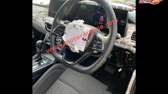 Mahindra XUV700 interior spied, to feature dual-tone black and beige interior theme